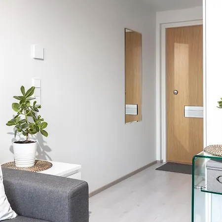 Valoisa Parvekkeellinen Kaksio, Oma Parkkipaikka * Tampere